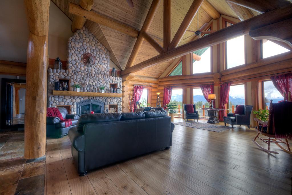A Okanagan Lakeview Inn Келоуна Экстерьер фото