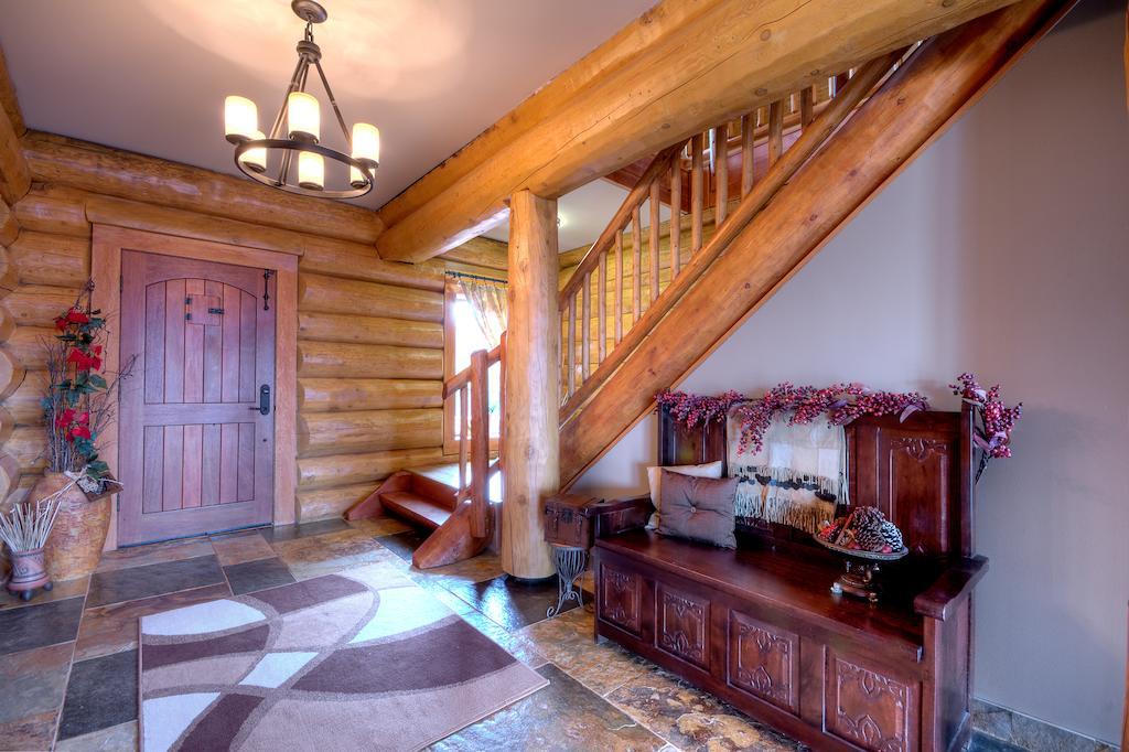 A Okanagan Lakeview Inn Келоуна Экстерьер фото